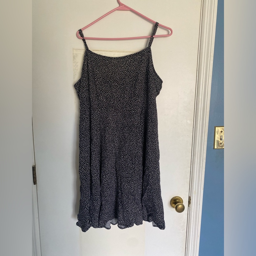 Gap black and white dotted dress